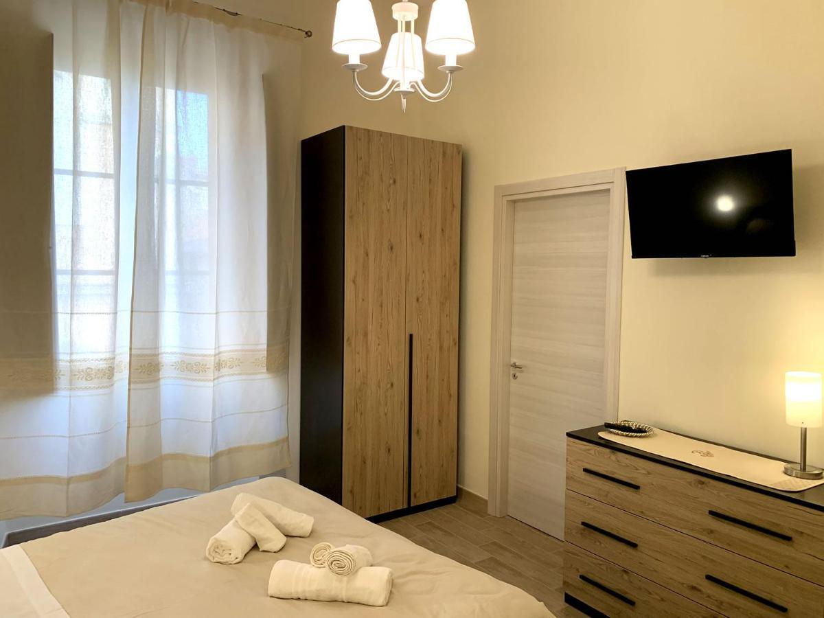Domo Achenza Hotell Terralba Exteriör bild