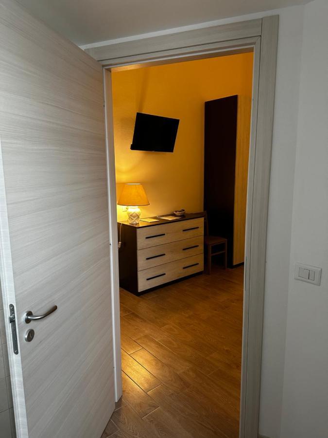 Domo Achenza Hotell Terralba Exteriör bild